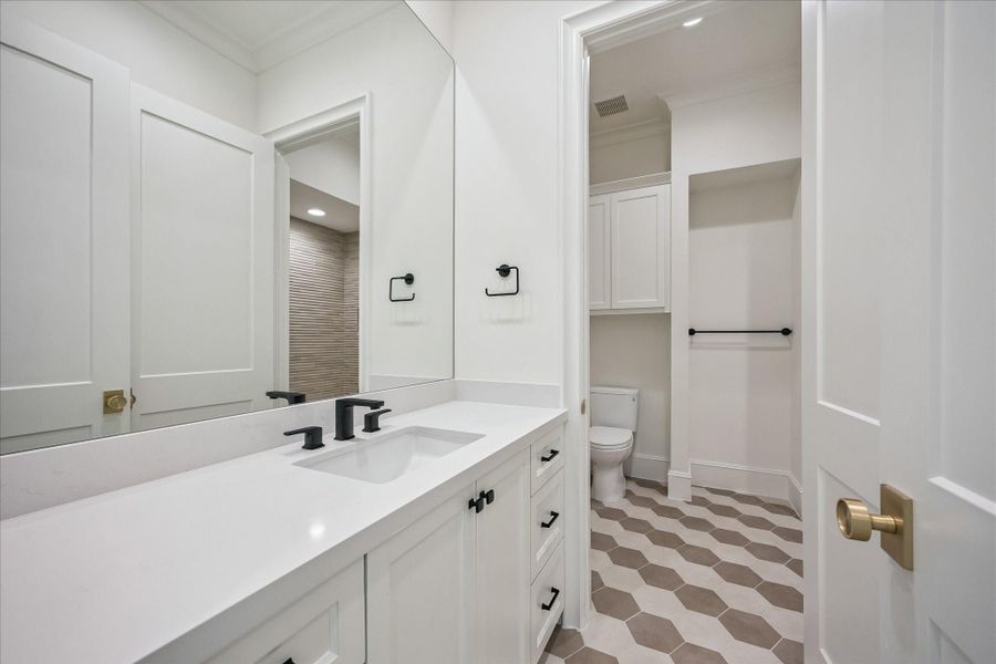Furnished interior view inside a new home in , Houston (Image 17).