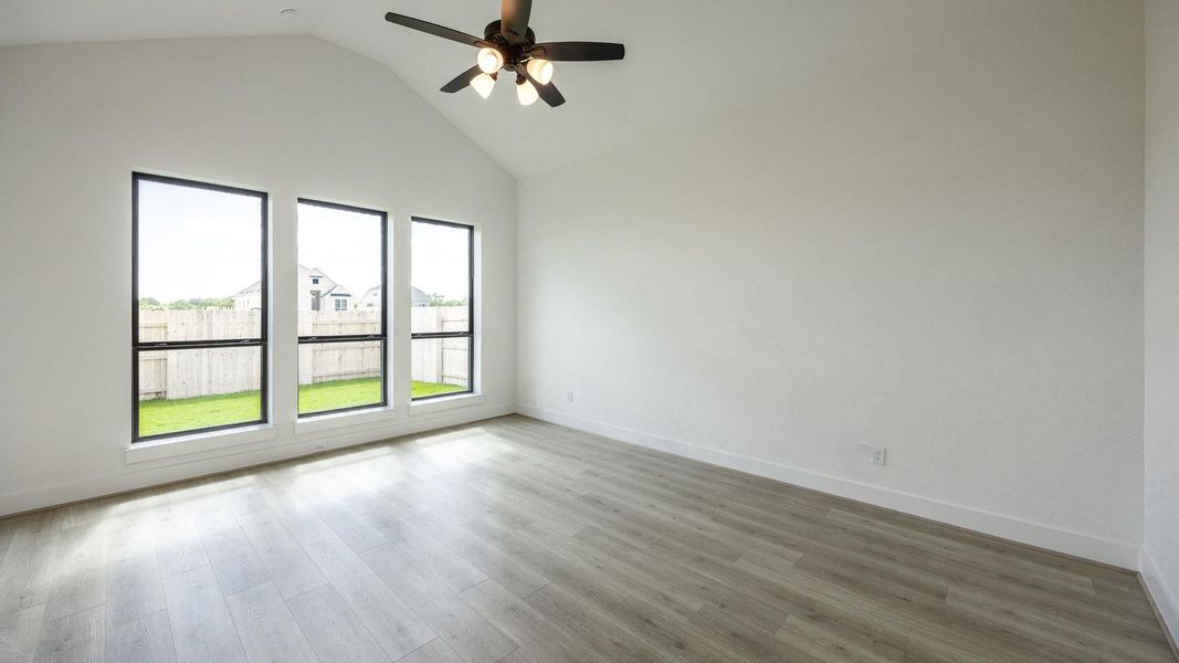 Spacious, unfurnished interior of a new home in Nolina, Georgetown (Image 7).