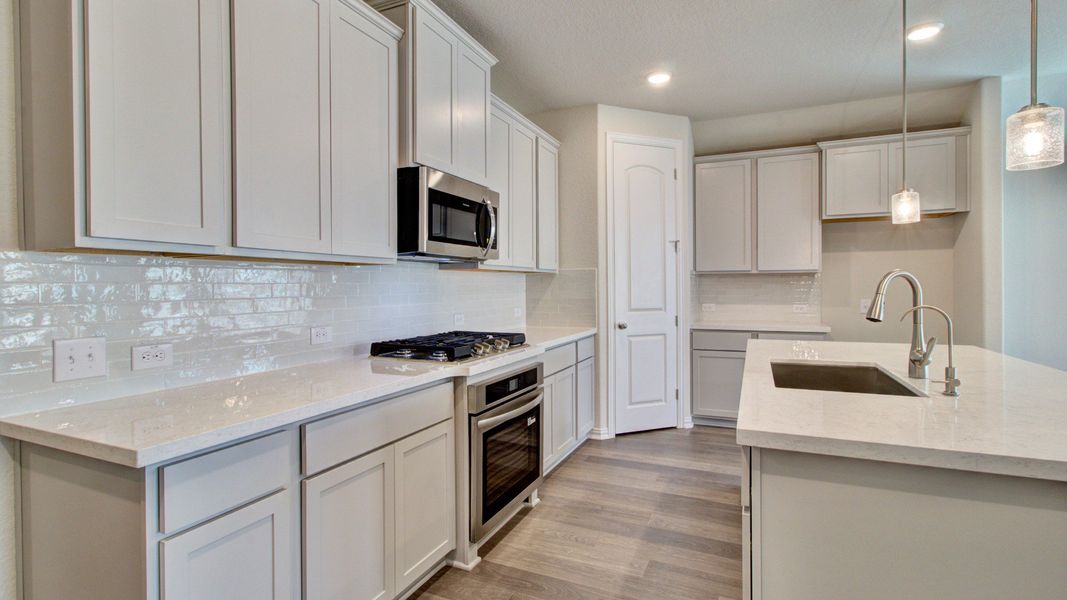 Furnished interior view inside a new home in Sunflower Ridge, New Braunfels (Image 13). Furnished interior view inside a new home in Sunflower Ridge, New Braunfels (Image 13).