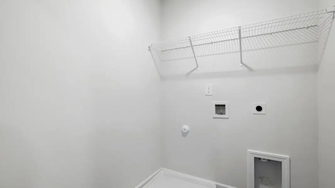 Spacious, unfurnished interior of a new home in Willow Mill, Thomasville (Image 15).