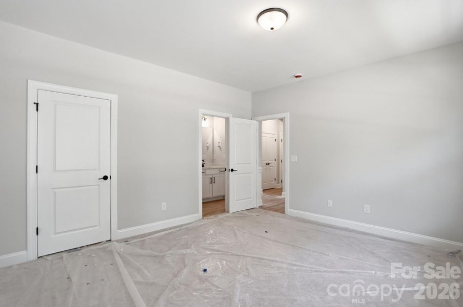 Spacious, unfurnished interior of a new home in Enclave at Riverdale, Huntersville (Image 13).