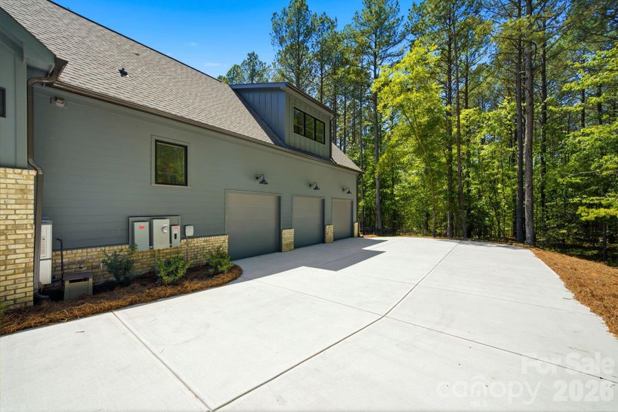 Exterior details and patio area of a home in , Lancaster (Image 25).