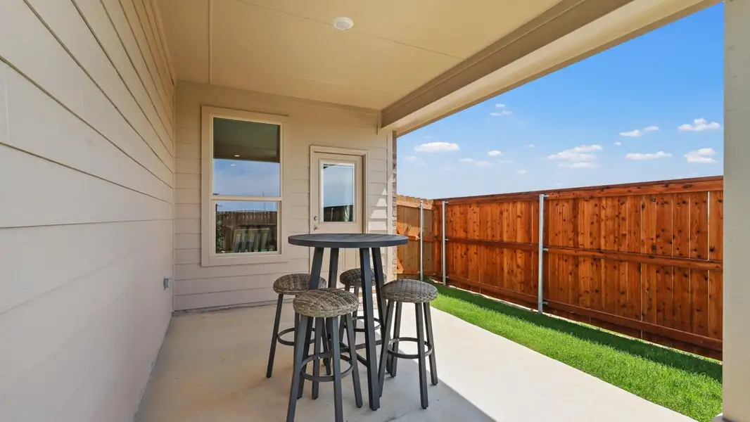 Exterior details and patio area of a home in Terra Trace, Fort Worth (Image 3). Exterior details and patio area of a home in Terra Trace, Fort Worth (Image 3).
