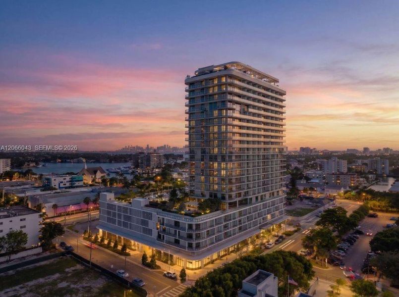 Condo located in Miami Beach, FL showcasing its design and architecture (Image 22).