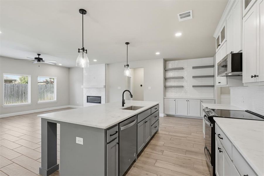 Furnished interior view inside a new home in , Saginaw (Image 7).