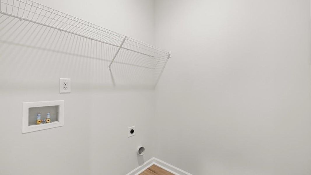 Spacious, unfurnished interior of a new home in , Gainesville (Image 27).