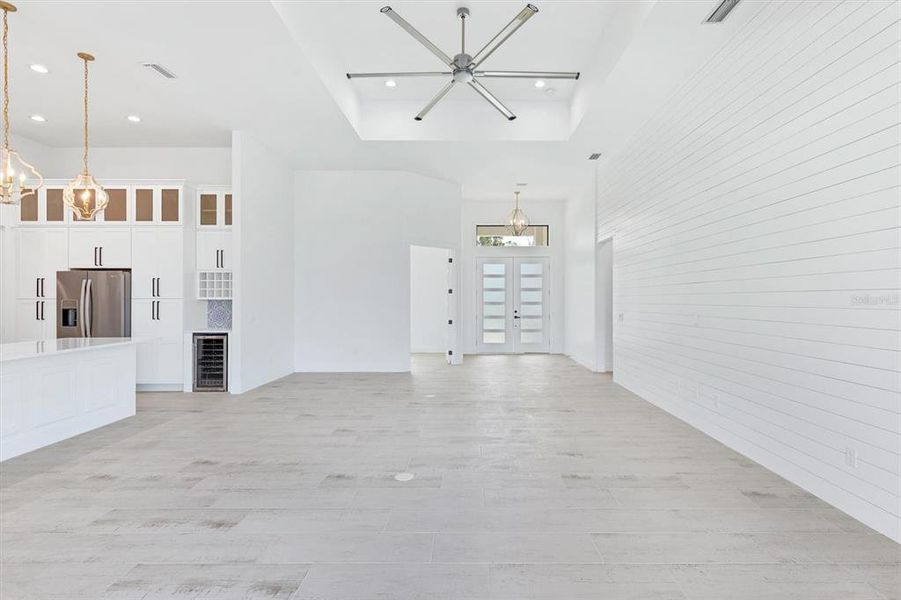 Spacious, unfurnished interior of a new home in , Port Charlotte (Image 24).