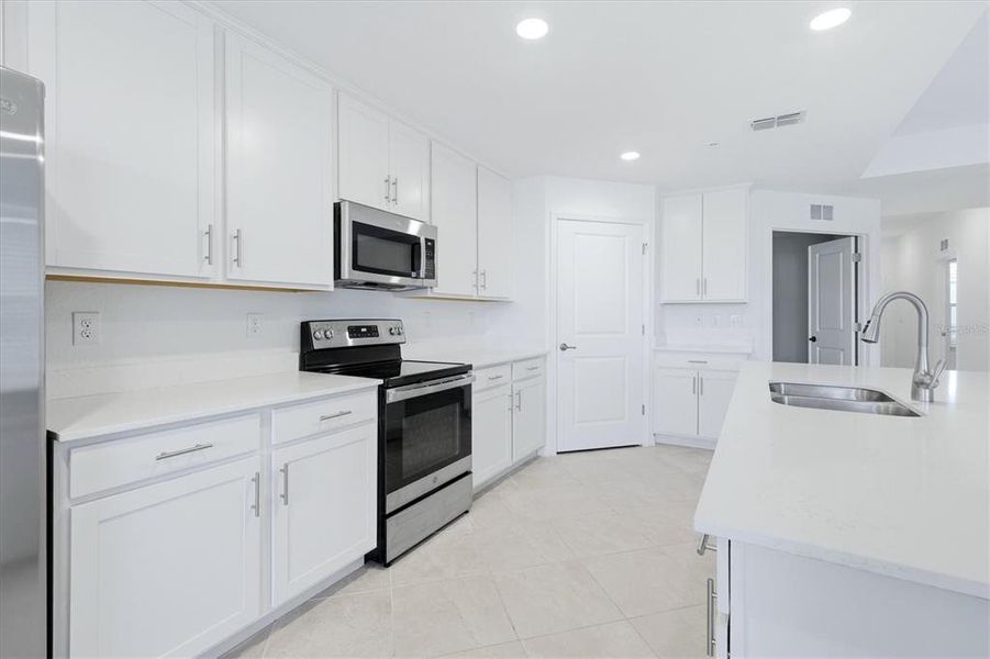 Furnished interior view inside a new home in , Venice (Image 5).