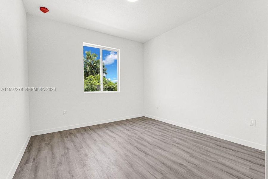 Spacious, unfurnished interior of a new home in , Miami (Image 77).