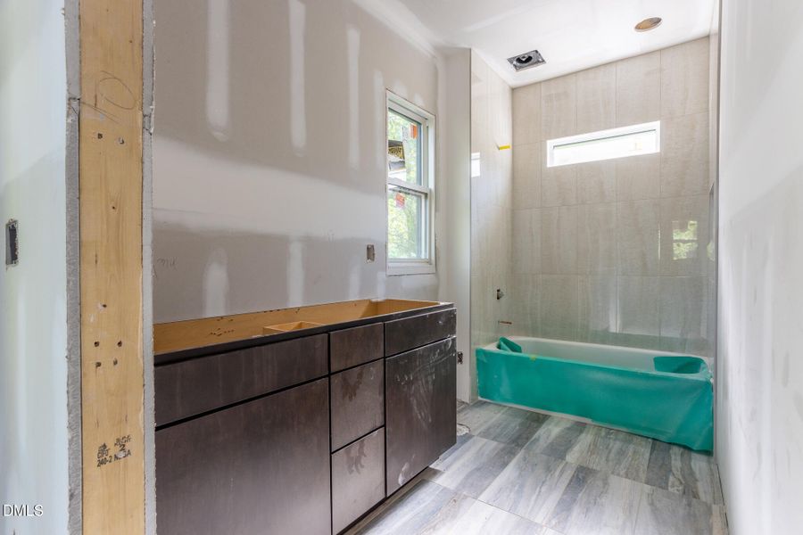 2nd Floor Bathroom