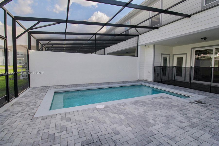 Image 36 of a home in .