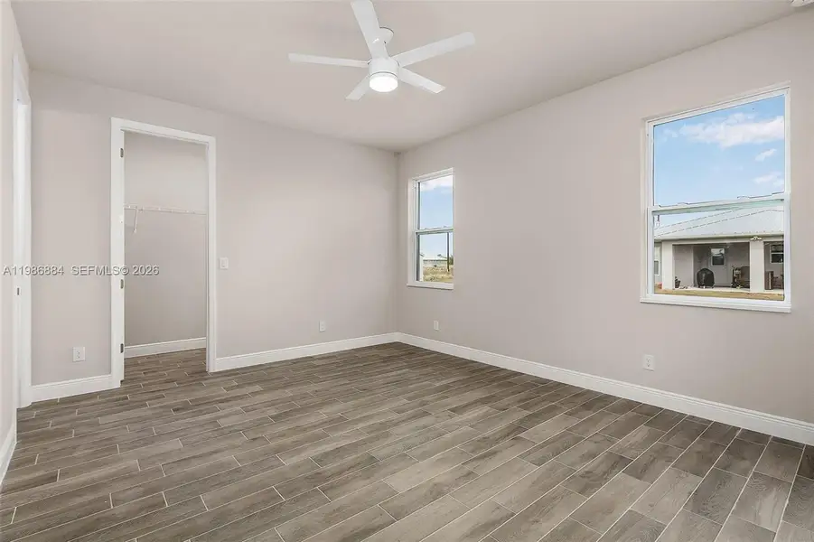 Finishes may vary Finishes may vary