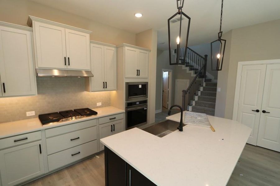 Furnished interior view inside a new home in Pomona 40' Homesites, Manvel (Image 7).