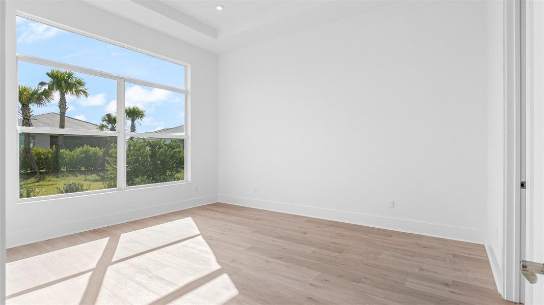 Spacious, unfurnished interior of a new home in , Port St. Lucie (Image 28).