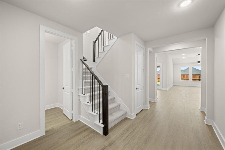 2220 Oak Branch- Entry-2