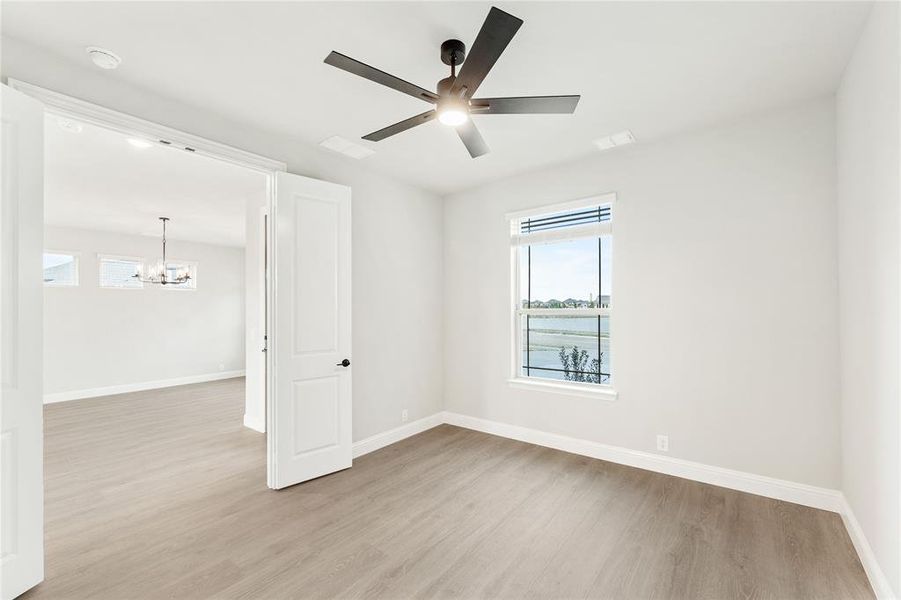 Spacious, unfurnished interior of a new home in Somerset Classic 70s & 80s, Mansfield (Image 16).