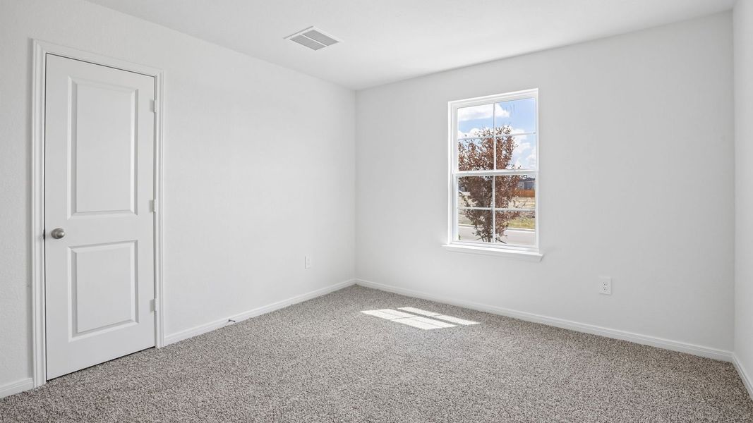 Spacious, unfurnished interior of a new home in Prairie Lakes, Buda (Image 31).