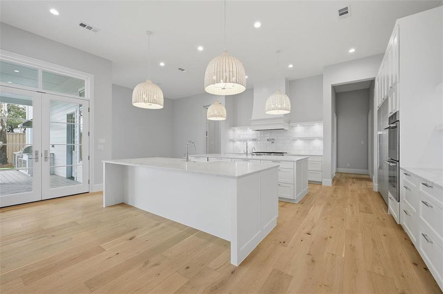 Furnished interior view inside a new home in , Dallas (Image 5).