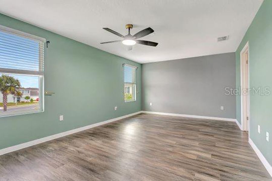 Spacious, unfurnished interior of a new home in Evergreen, Bradenton (Image 31). Spacious, unfurnished interior of a new home in Evergreen, Bradenton (Image 31).