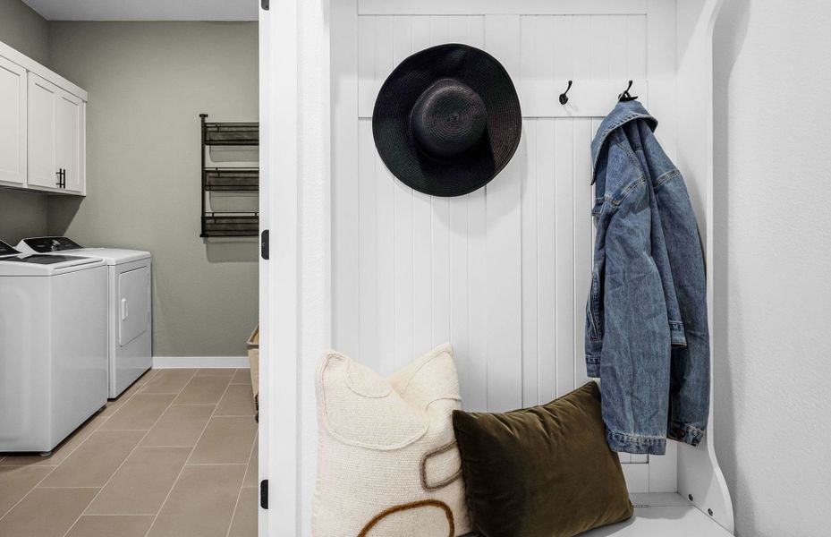 Representative furnished interior of a home built from the Fentress by Pulte Homes in Cameron Place, Austin (Image 21).