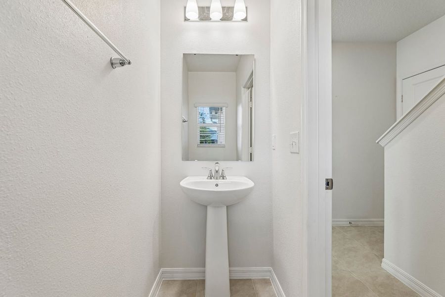 Furnished interior view inside a new home in Reserve at Forest Lake Townhomes, Lake Wales (Image 5).
