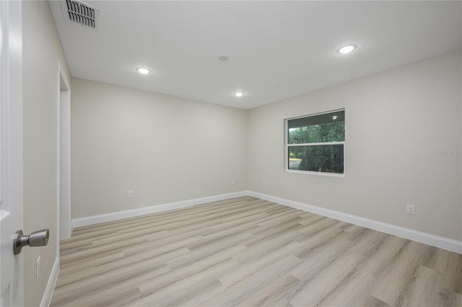 Image 25 of a home in .