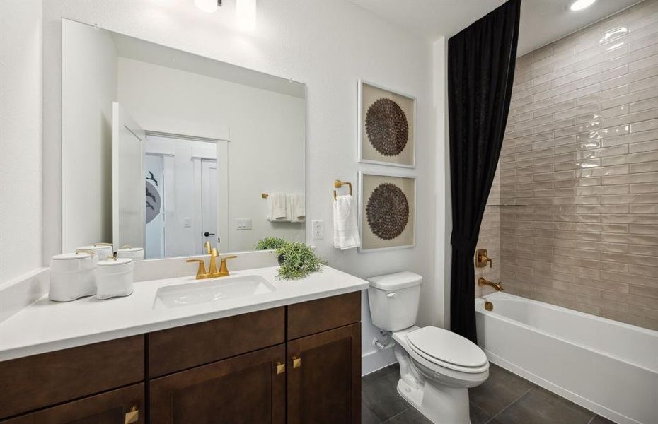 *Model Representation - Spacious secondary bathroom