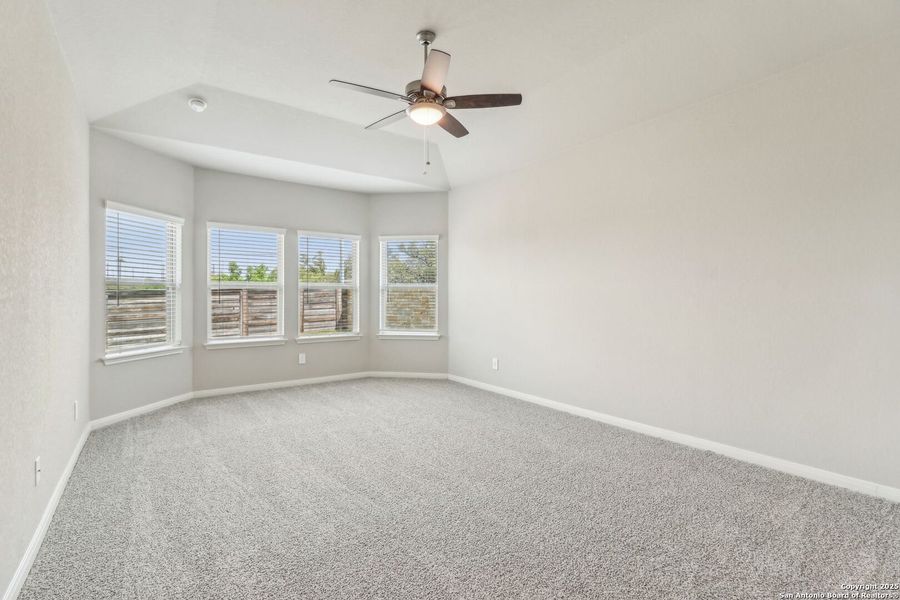 Spacious, unfurnished interior of a new home in Autry Pond, San Antonio (Image 28). Spacious, unfurnished interior of a new home in Autry Pond, San Antonio (Image 28).