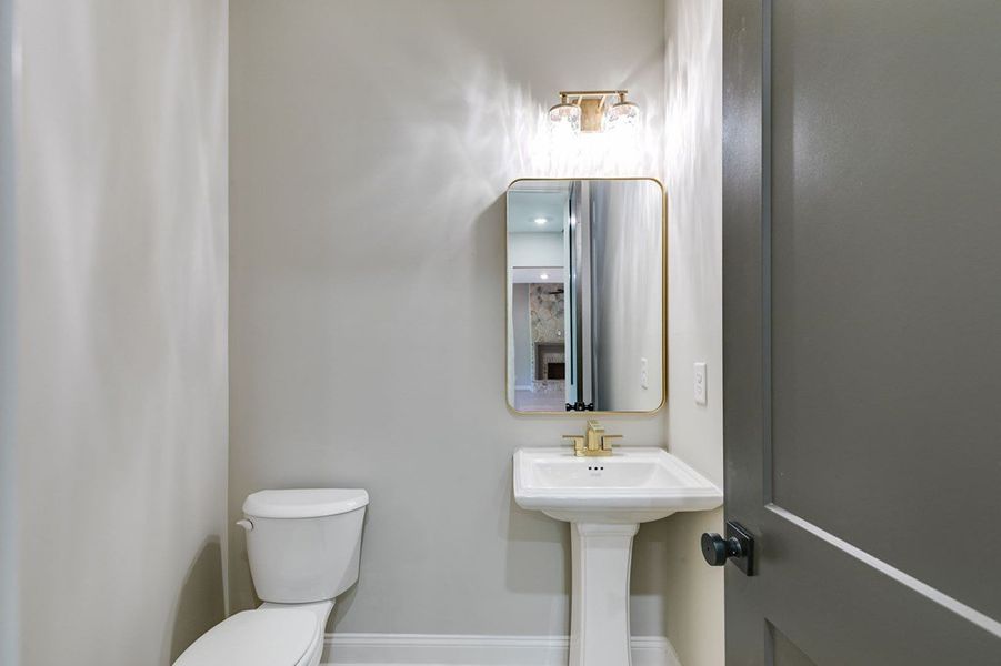 Furnished interior view inside a new home in Harmon Springs, Carrollton (Image 16).
