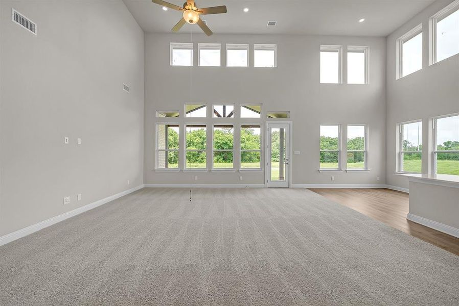 Spacious, unfurnished interior of a new home in Eagle Estates, Cross Timber (Image 25).