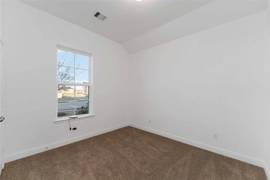 Spacious, unfurnished interior of a new home in Arabella on the Prairie, Booth (Image 13).