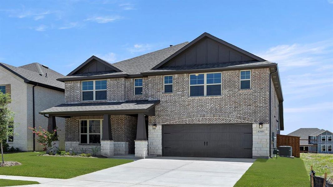 02. 1315 Burgess - Front (2)