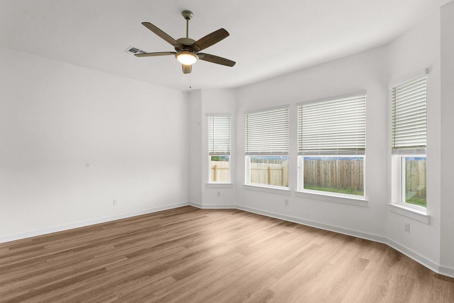 Spacious, unfurnished interior of a new home in The Grove at Blackhawk, Pflugerville (Image 76). Spacious, unfurnished interior of a new home in The Grove at Blackhawk, Pflugerville (Image 76).