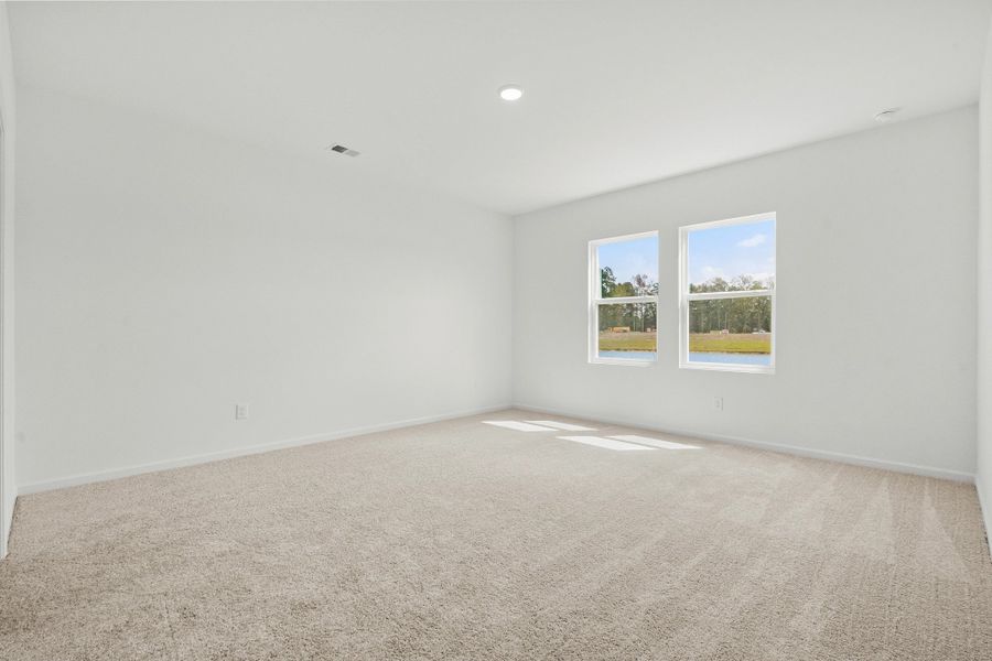 Representative unfurnished interior of a home built from the Moonbeam by Starlight Homes in Willow Springs, Creedmoor (Image 18).
