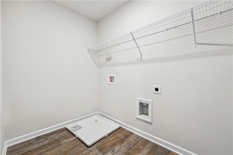 Spacious, unfurnished interior of a new home in Conner Springs, Social Circle (Image 11).