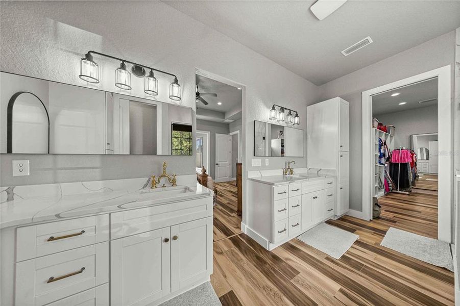 Furnished interior view inside a new home in , Belleview (Image 50).