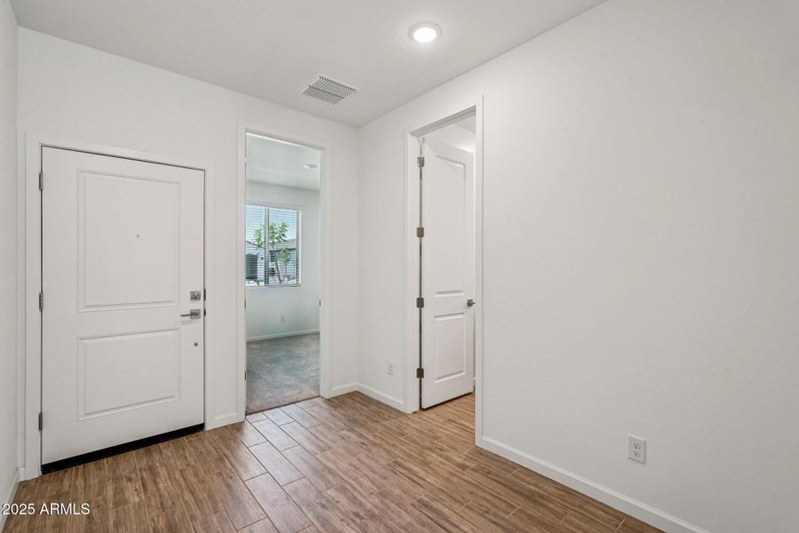 23-web-or-mls-La Senda Dr W-S2706-019 23-web-or-mls-La Senda Dr W-S2706-019