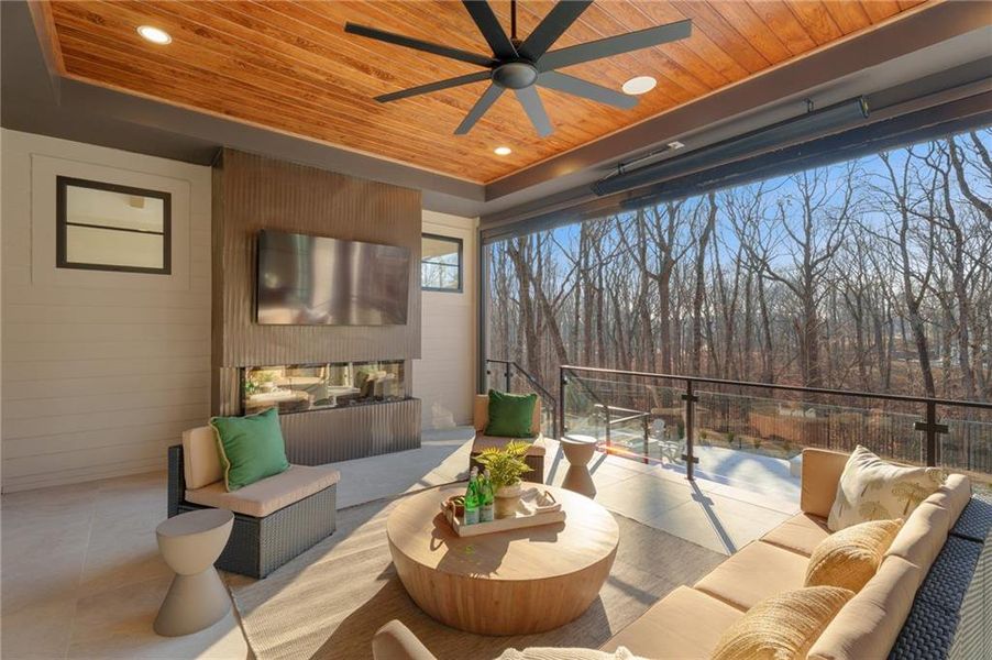 Image 92 of a home in .