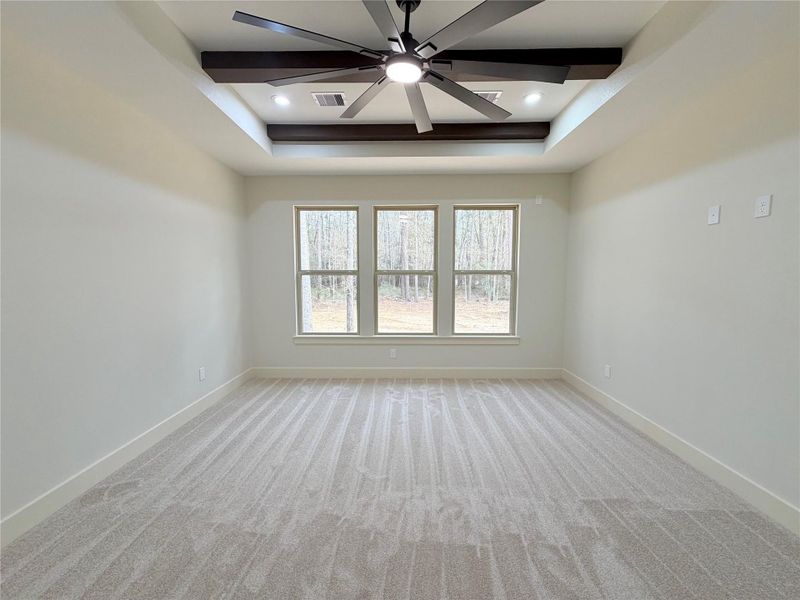 Spacious, unfurnished interior of a new home in , Porter (Image 39).