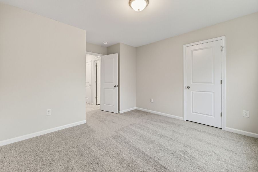 429 Hallingsfield Way, Zebulon, NC.  - Slide 24