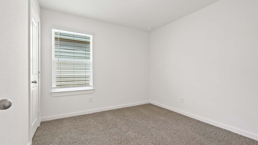 Spacious, unfurnished interior of a new home in Holly Ridge, Rosenberg (Image 21).