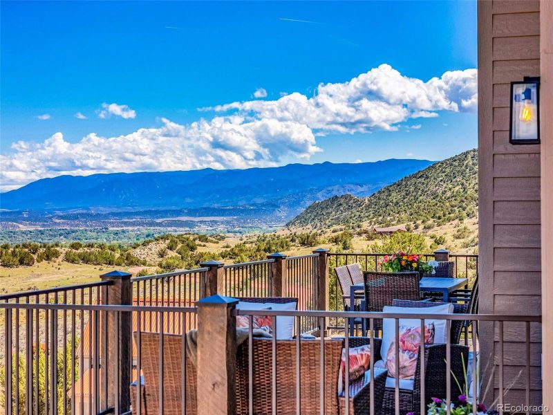 Exterior details and patio area of a home in , Cañon City (Image 23).