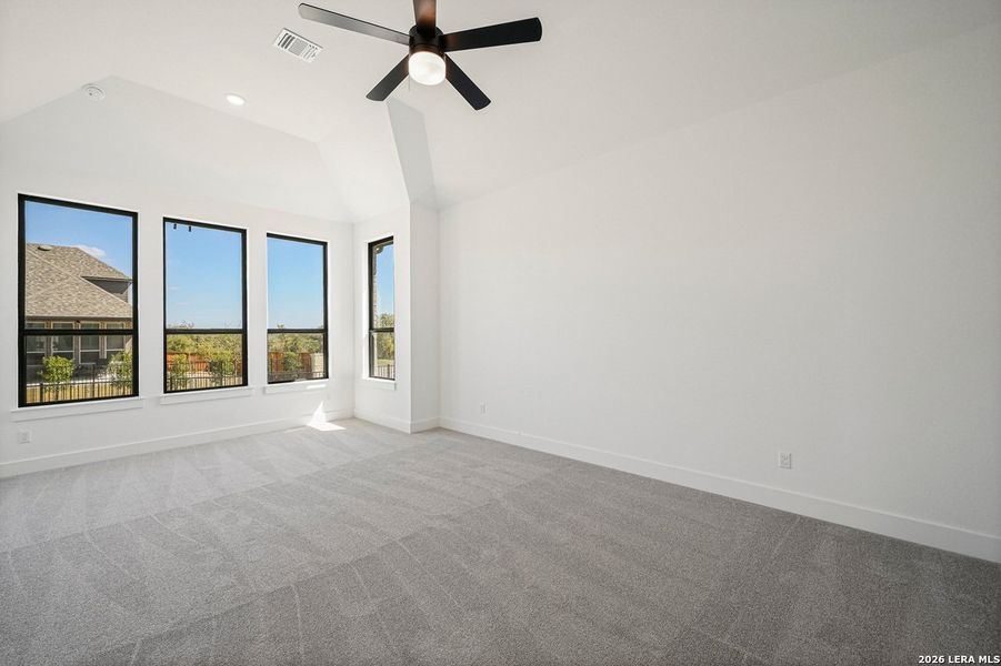 Spacious, unfurnished interior of a new home in La Cima, San Marcos (Image 34).