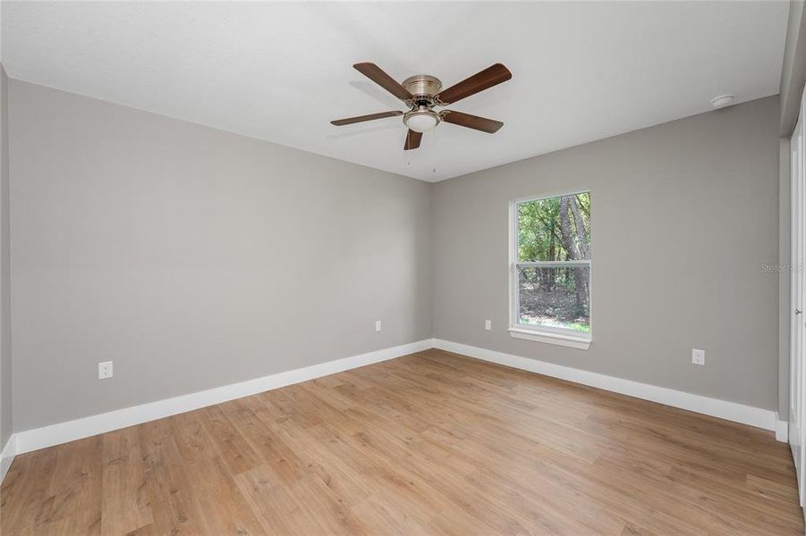 Spacious, unfurnished interior of a new home in , Citrus Springs (Image 25).