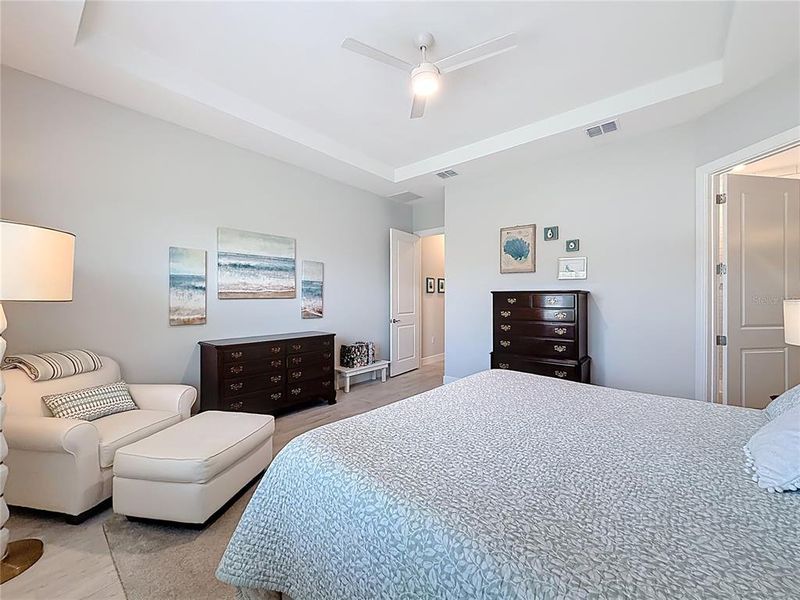 Furnished interior view inside a new home in , Ocala (Image 5).