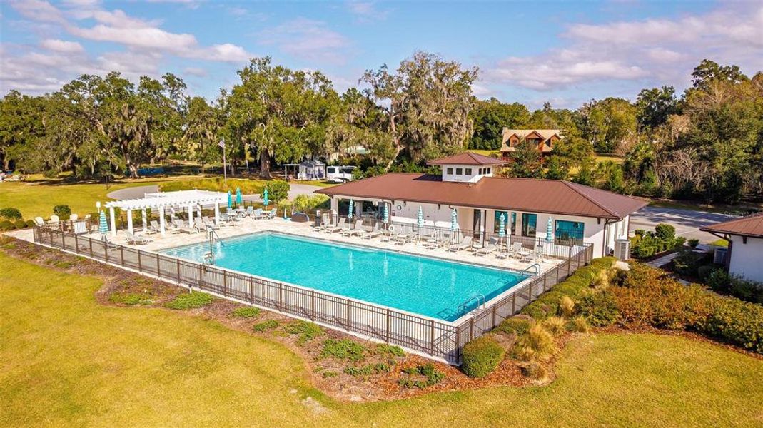 Community amenities in , Oxford (Image 64).