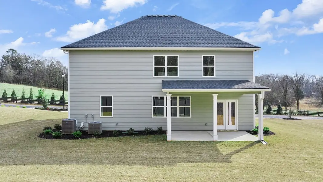 Representative exterior details of a home built from the Hayden by D.R. Horton in Jackson Landing, Jefferson (Image 4).