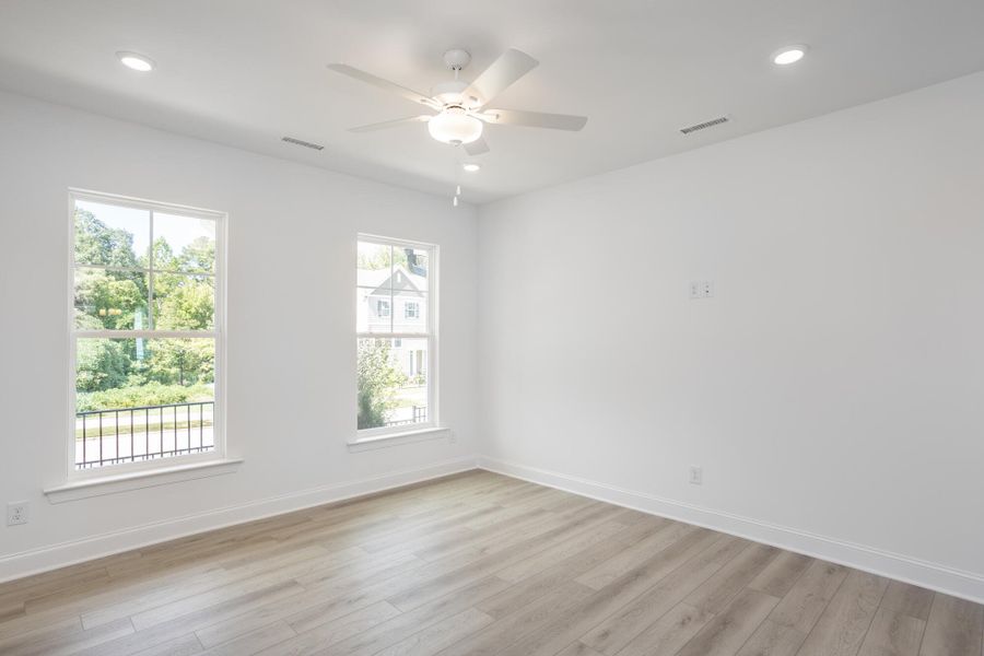 Spacious, unfurnished interior of a new home in Enclave at Traditions Townhomes, Wake Forest (Image 11). Spacious, unfurnished interior of a new home in Enclave at Traditions Townhomes, Wake Forest (Image 11).