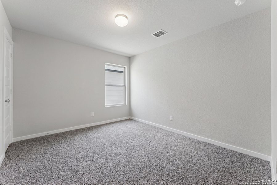 Spacious, unfurnished interior of a new home in Mesquite Ridge, San Antonio (Image 24). Spacious, unfurnished interior of a new home in Mesquite Ridge, San Antonio (Image 24).