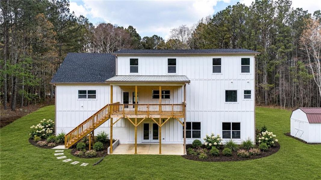 Exterior details and patio area of a home in , Rockmart (Image 23).